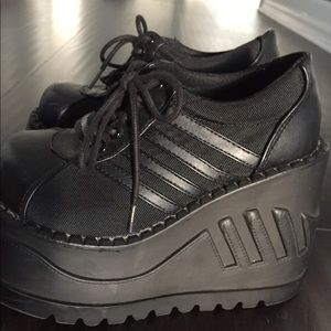 Demonia Stomp platform sneakers <3